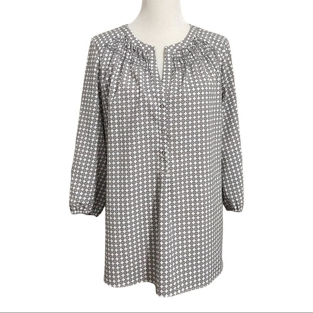 Max Studio 3 Button Top With 3/4 Length Sleeves Size Large